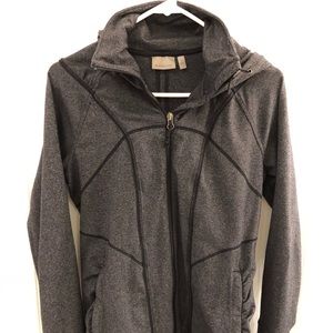 Tunic length fitted athletic jacket